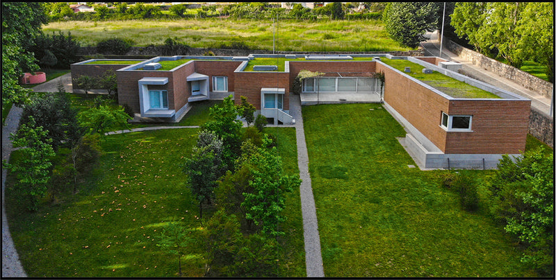 Álvaro Siza + António Madureira (casa en Maia) - 65,00 €, Portugal 58,50 € (10% de descuento) - XL 30cm x 30cm